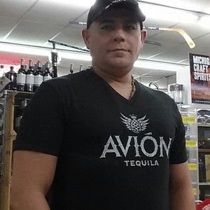 Meet your Posher, Santo